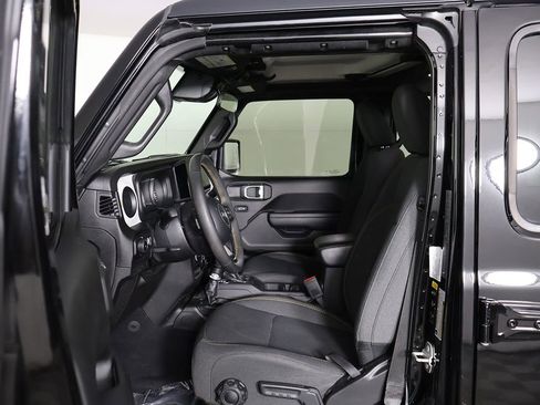 Used 2024 Jeep Wrangler Unlimited Sport AWD/4WD image 25