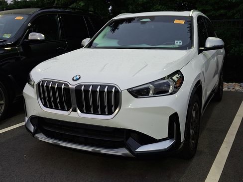 Used 2023 BMW X1 xDrive28i w/ Premium Package AWD/4WD image 5