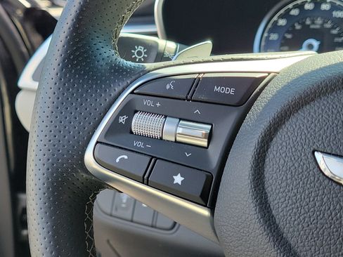 Used 2023 Genesis G70 2.0T w/ Sport Prestige Package image 29