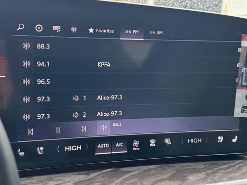 New 2025 Audi Q5 Premium Plus image 17