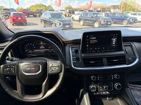 Used 2023 GMC Yukon XL AT4 w/ Technology Package AWD/4WD image 49