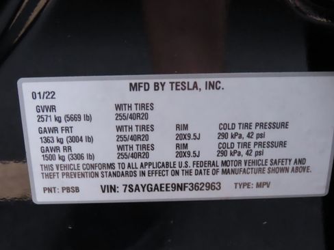 Used 2022 Tesla Model Y Long Range image 21