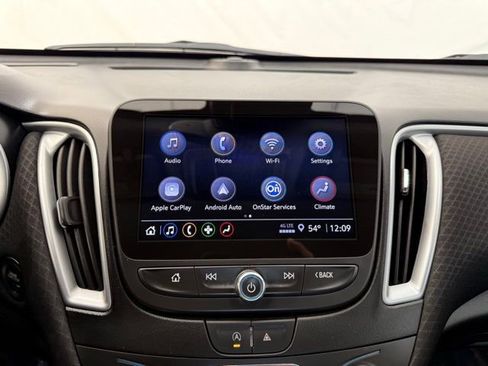 Used 2023 Chevrolet Malibu LT image 31