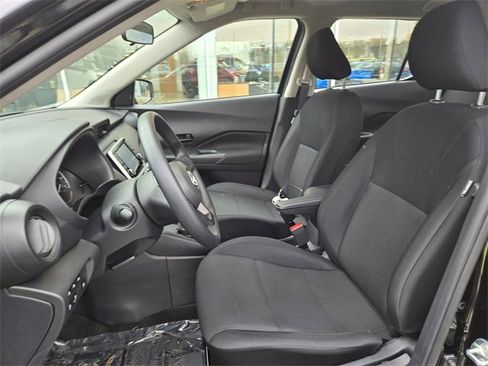 Used 2024 Nissan Kicks S image 22