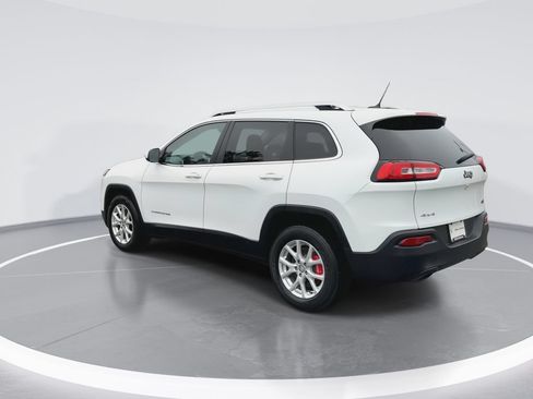 Used 2015 Jeep Cherokee Latitude AWD/4WD image 6
