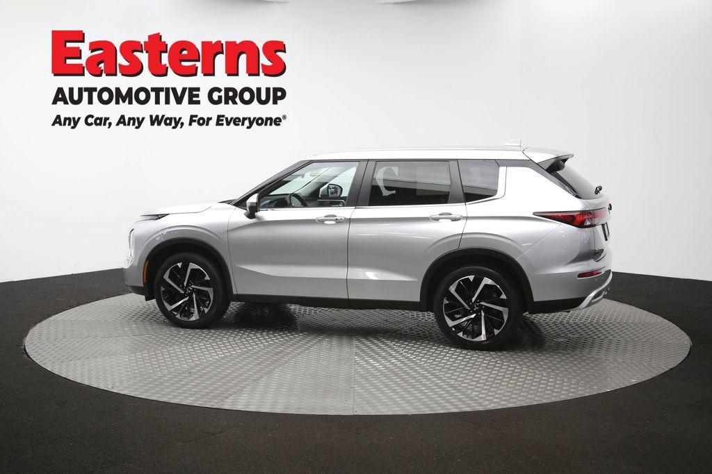 Used 2024 Mitsubishi Outlander SE AWD/4WD image 61
