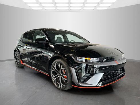 New 2025 Hyundai Ioniq 5 N image 2