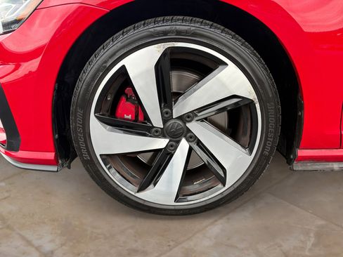 Used 2019 Volkswagen GTI SE w/ SE Experience Package image 26