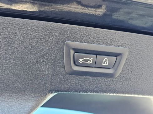 Used 2019 BMW X6 xDrive35i w/ M Sport Package image 17