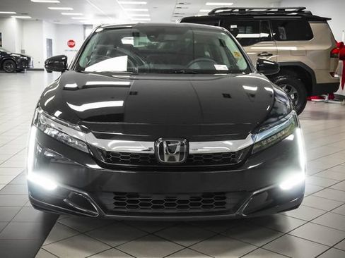 Used 2019 Honda Clarity Plug-In Hybrid image 4