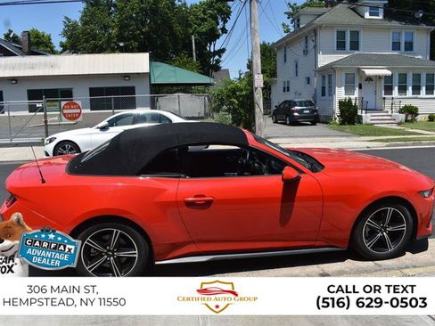 Used 2024 Ford Mustang Convertible RWD image 12