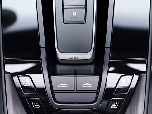 Used 2024 Porsche 911 Targa 4 GTS w/ Premium Package image 80