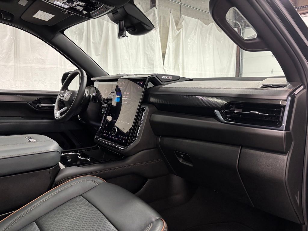 Used 2026 GMC Yukon XL AT4 w/ AT4 Premium Package AWD/4WD image 60