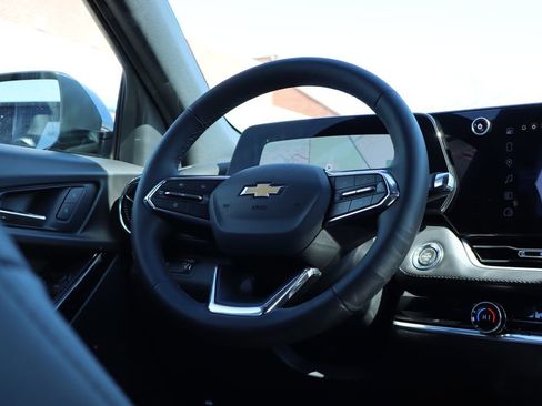 New 2026 Chevrolet Equinox LT w/ Convenience Package II image 40