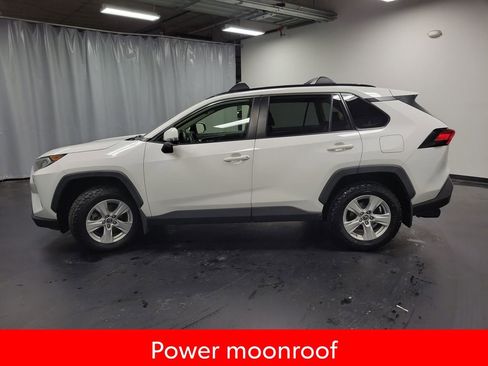 Used 2019 Toyota RAV4 XLE image 5