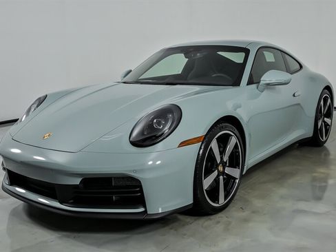 Used 2026 Porsche 911 Carrera RWD image 6