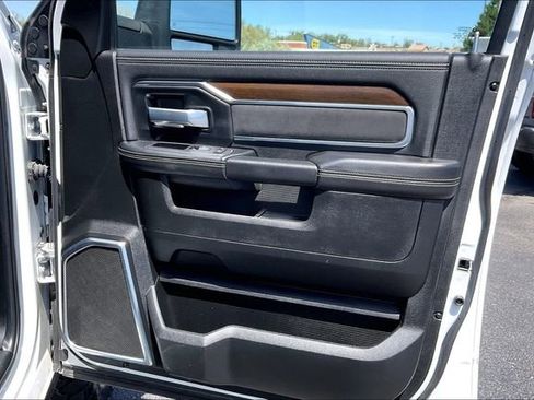 Used 2024 RAM 2500 Laramie w/ Safety Group AWD/4WD image 19