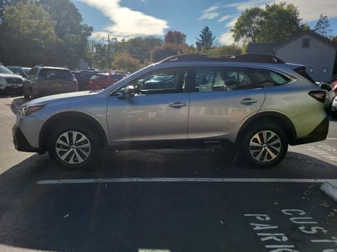 Certified 2022 Subaru Outback image 7