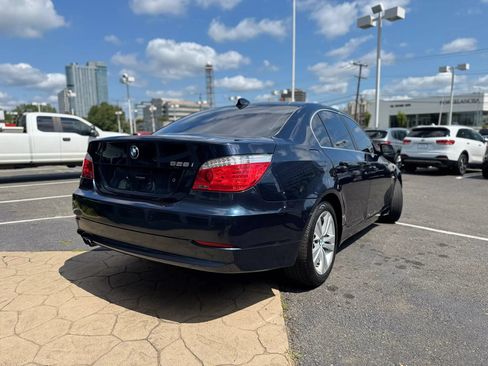 Used 2010 BMW 528i xDrive Sedan AWD/4WD image 3