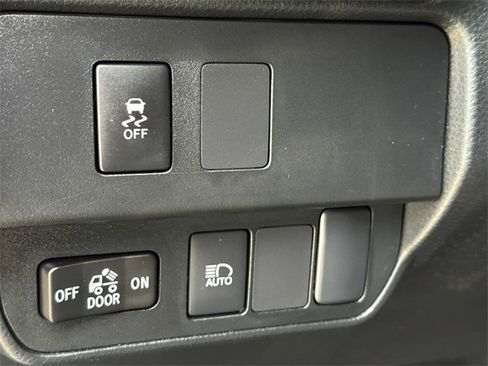 Used 2022 Toyota Tacoma SR image 21