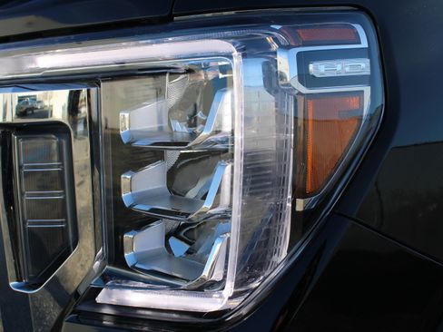 Used 2023 GMC Sierra 2500 Denali w/ Denali Black Diamond Edition image 72