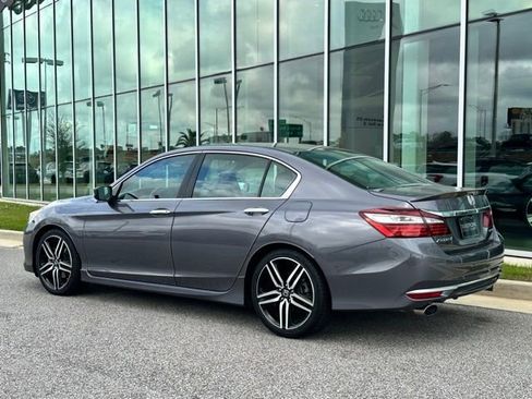 Used 2016 Honda Accord Sport image 21