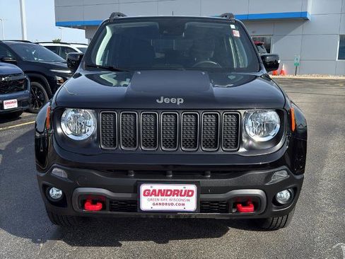 Used 2022 Jeep Renegade Trailhawk w/ Trailer Tow Group AWD/4WD image 3