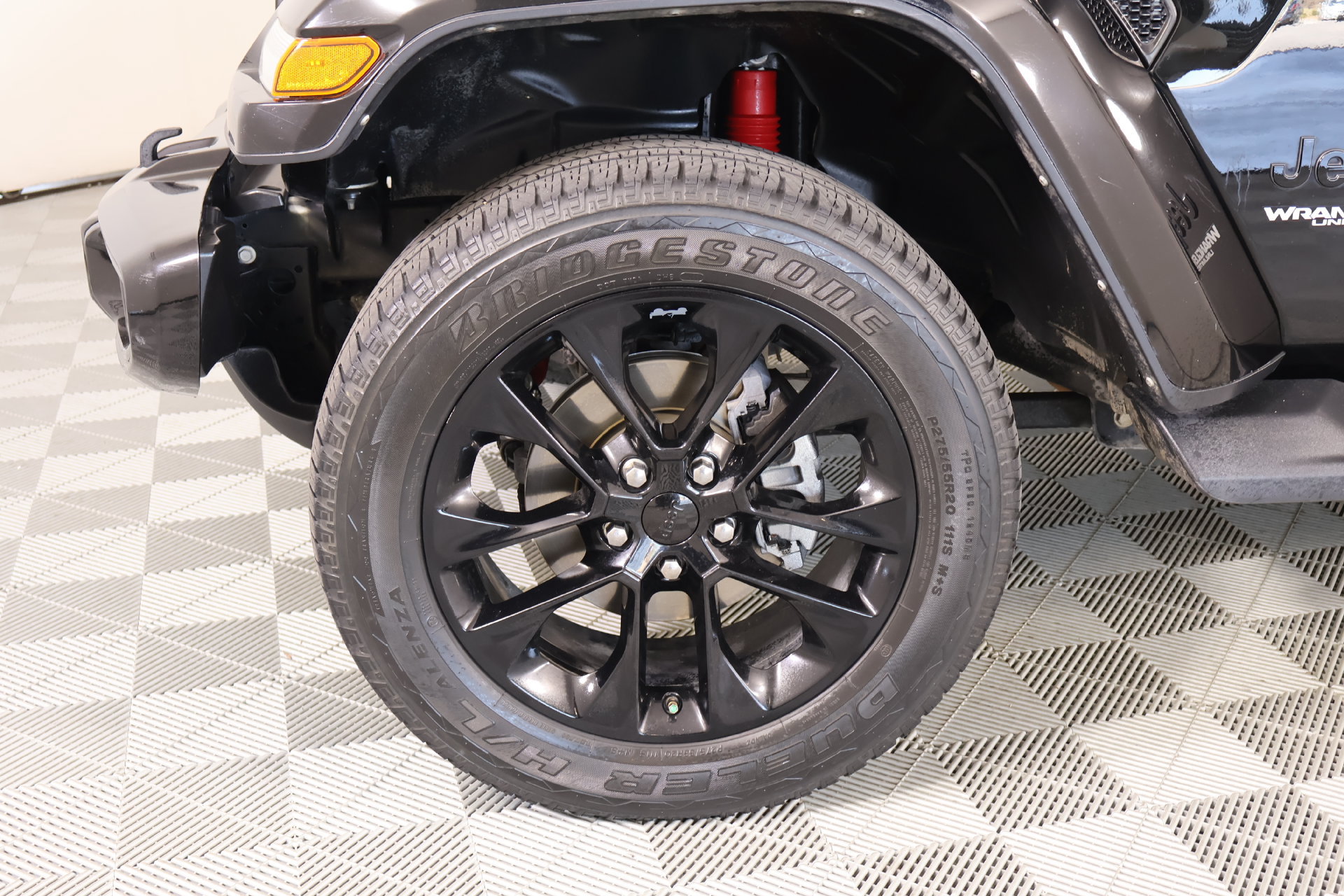 Used 2021 Jeep Wrangler Unlimited Sahara AWD/4WD image 18