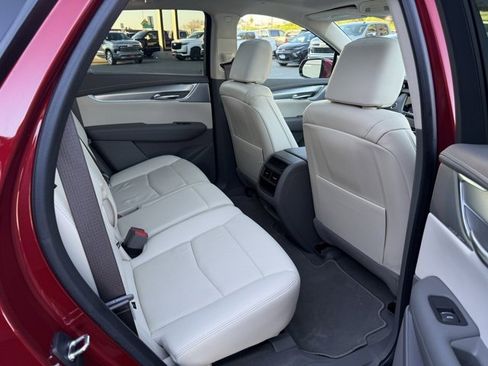 Used 2023 Cadillac XT5 Premium Luxury image 19