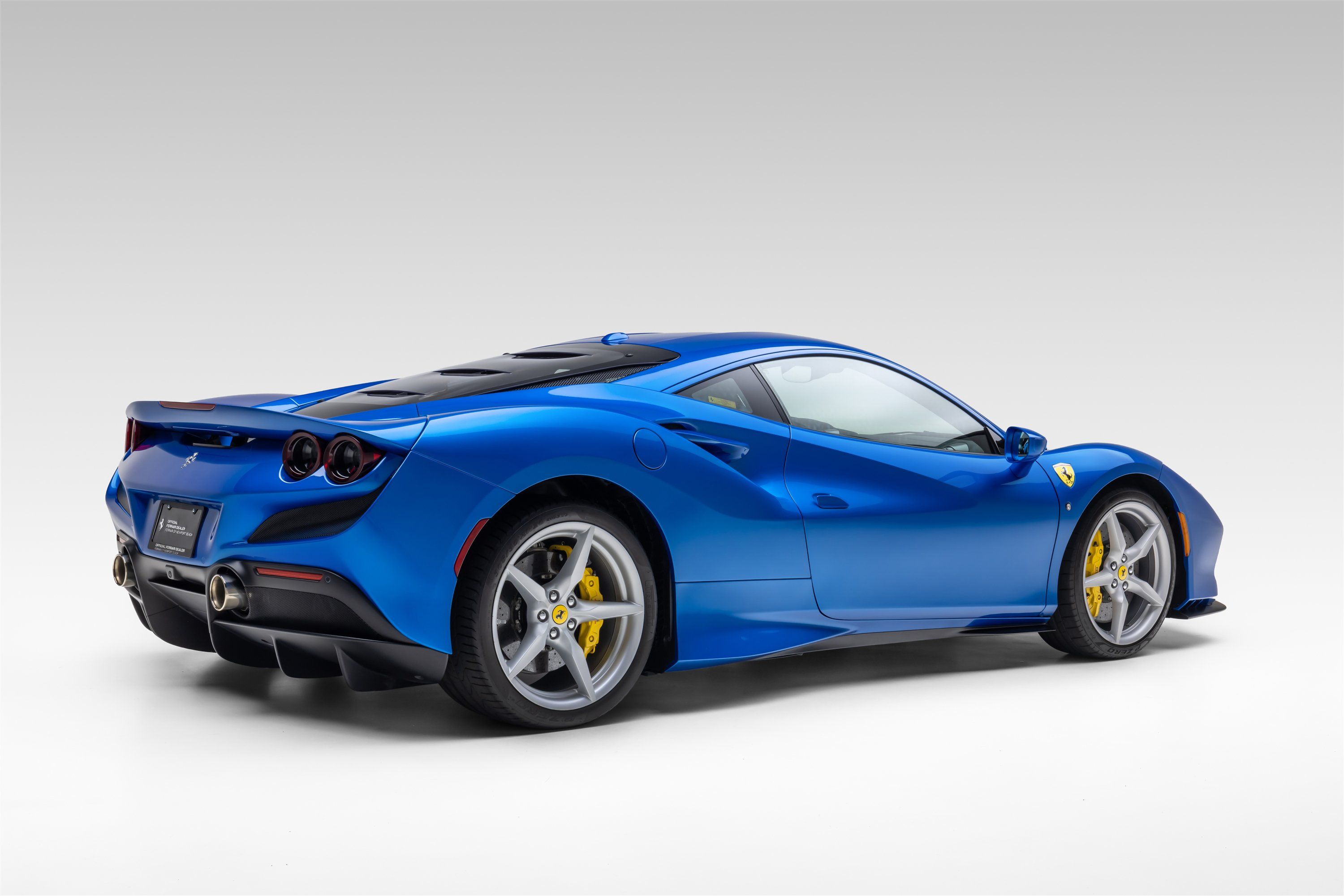 Certified 2021 Ferrari F8 Tributo RWD image 6