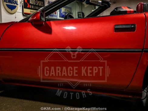 Used 1986 Chevrolet Corvette Convertible image 28
