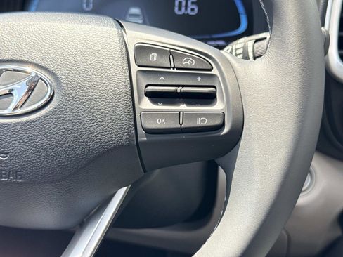 New 2026 Hyundai Venue SEL FWD image 6