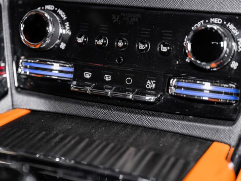 Used 2022 Rolls-Royce Cullinan w/ Dark Exterior Package image 48