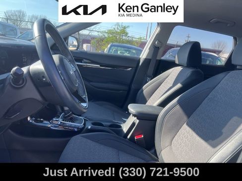 Certified 2024 Kia Seltos S image 11