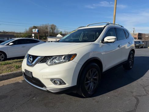 Used 2016 Nissan Rogue SL w/ SL Premium Package FWD image 3