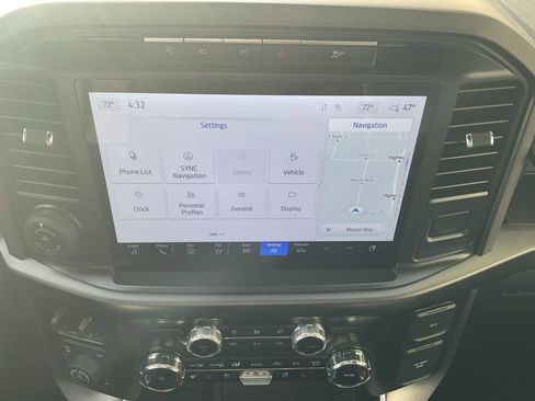 Used 2024 Ford F150 Platinum image 16