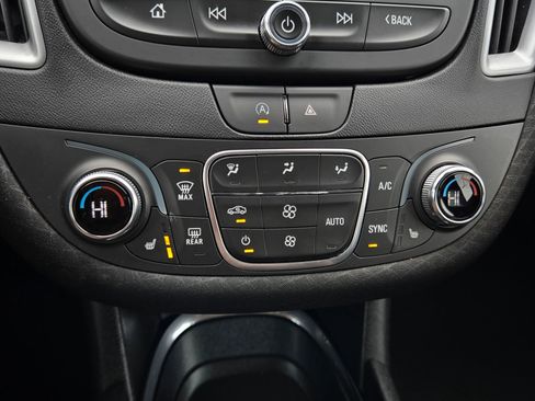 Used 2023 Chevrolet Malibu LT image 28