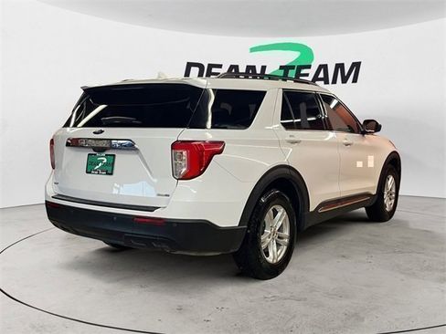 Used 2020 Ford Explorer XLT image 8