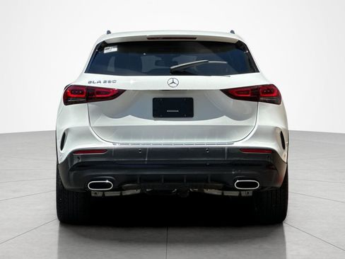 Used 2023 Mercedes-Benz GLA 250 image 4