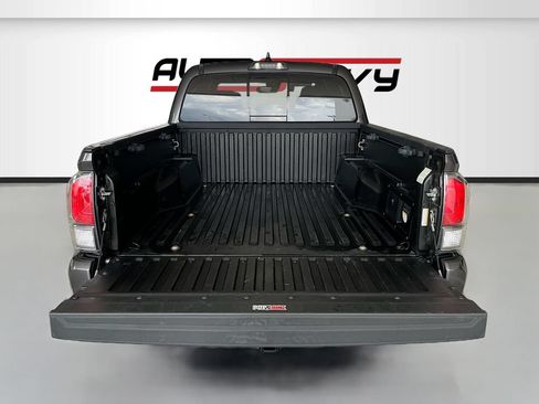 Used 2021 Toyota Tacoma TRD Sport RWD image 25