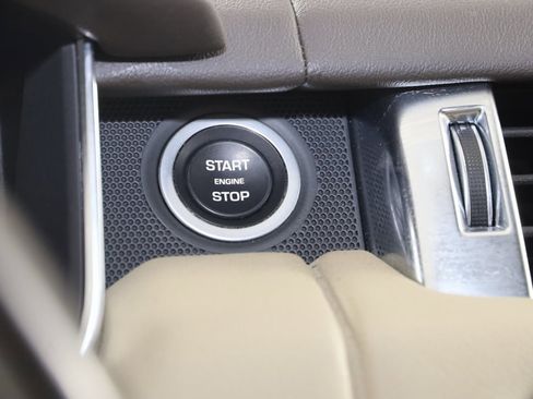 Used 2021 Land Rover Range Rover Sport HSE Silver Edition image 31