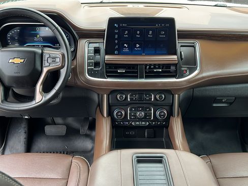 Used 2023 Chevrolet Suburban High Country AWD/4WD image 20