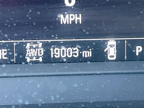 Used 2023 Chevrolet TrailBlazer RS image 12