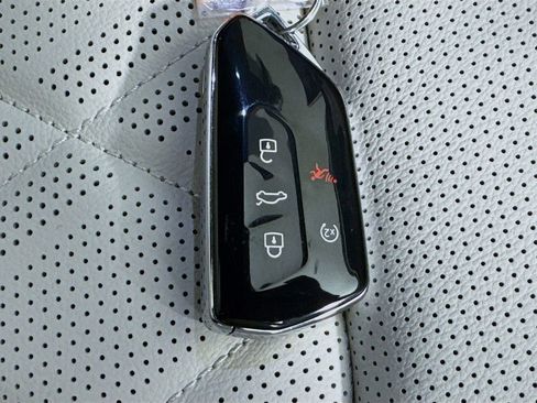 Used 2025 Volkswagen Atlas Cross Sport SEL Premium R-Line image 37