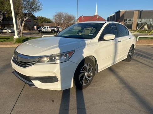 Used 2017 Honda Accord LX image 1