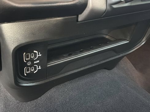 Used 2024 RAM 2500 Big Horn w/ Bed Utility Group image 32