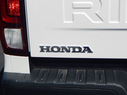 Used 2024 Honda Ridgeline Sport image 6