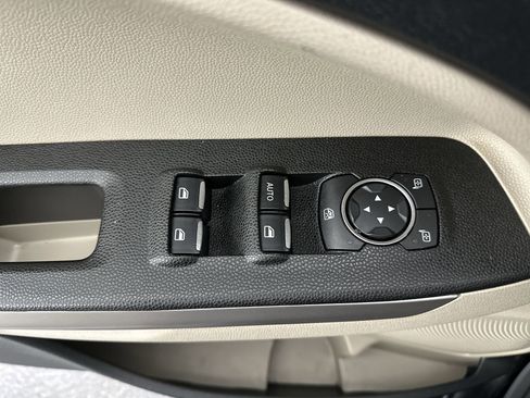 Used 2021 Ford EcoSport S image 17