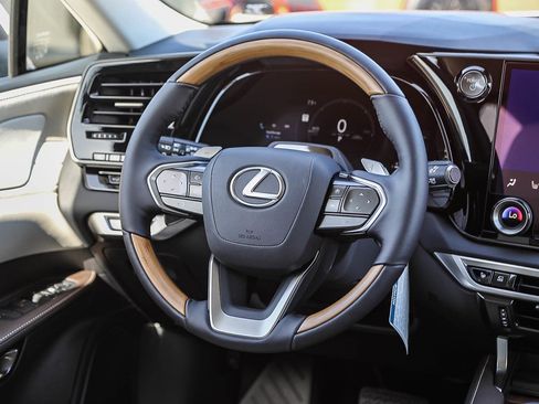 New 2026 Lexus RX 450h AWD image 15