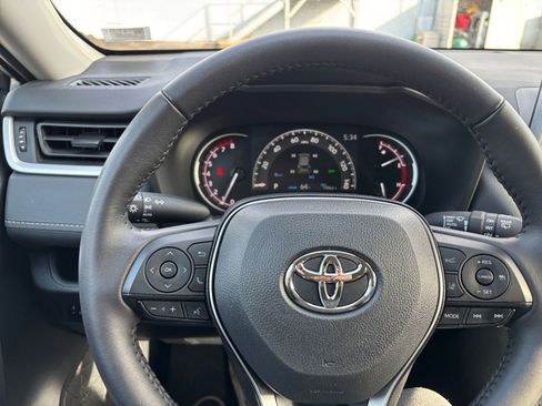 Used 2025 Toyota RAV4 XLE w/ Weather Package image 32